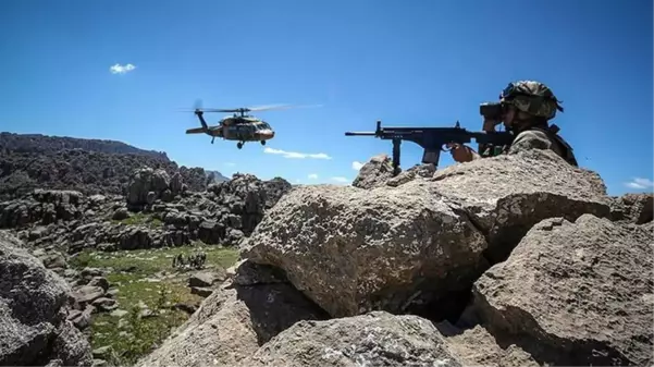 Son Dakika! Bakan Akar: Kandil'in ışıkları söndü, teröristlerin sonu geliyor