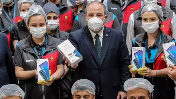 Müjdeyi Bakan Varank verdi! Arçelik ile güçlerini birleştiren teknoloji devi TCL, Türkiye'de telefon üretimine başladı