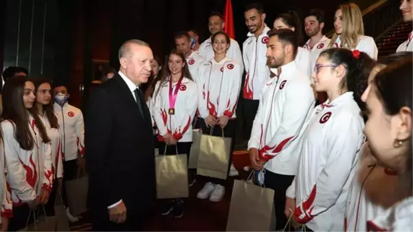 Cumhurbaşkanı Erdoğan'dan sporculara 