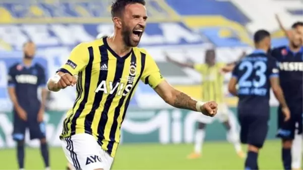 Gökhan Gönül, Fenerbahçe'de kalabilmek için her türlü fedakarlığı yapmaya hazır