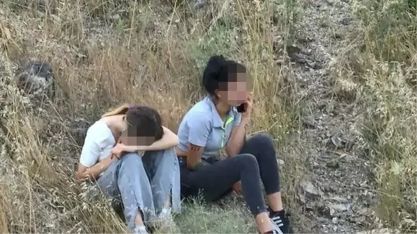 Uçurumdan düşerek hayatını kaybeden Elif'in ölümüyle ilgili yapılan soruşturma kapsamında 17 yaşındaki arkadaşı tutuklandı