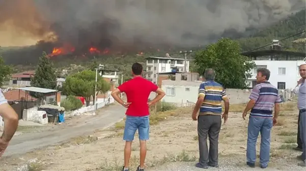 Muğla'dan Aydın'a sıçrayan yangın Çine'yi kül ediyor! 6 mahalle boşaltıldı, alevlere müdahale sürüyor