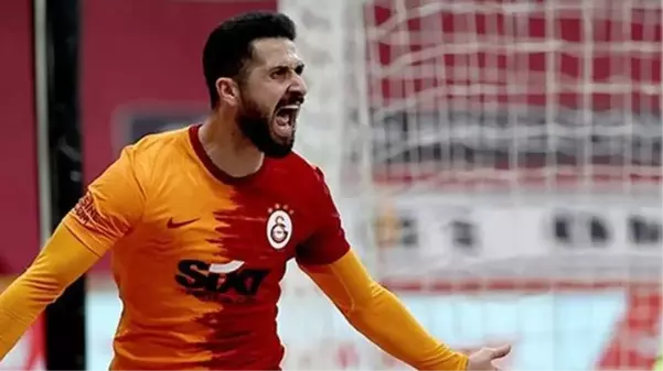 Yeni sözleşme uzatılmasına rağmen gözden çıkartılan Emre Akbaba, Alanyaspor'a dönüyor