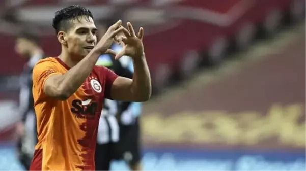 Galatasaray'la yolları ayıran Falcao'dan taraftarı duygulandıran veda: Sevginizi ve yardımınızı hep hissettim