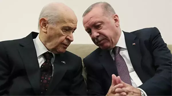 AK Parti'nin kurucularından Hüseyin Çelik: 50+1, Bahçeli'nin Cumhurbaşkanı Erdoğan'a tuzağıydı