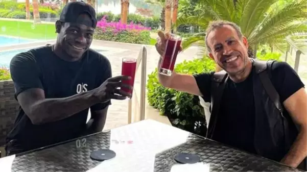 Balotelli gönülleri fethetti! Yıldız futbolcunun bağışını Haluk Levent bu fotoğrafla açıkladı