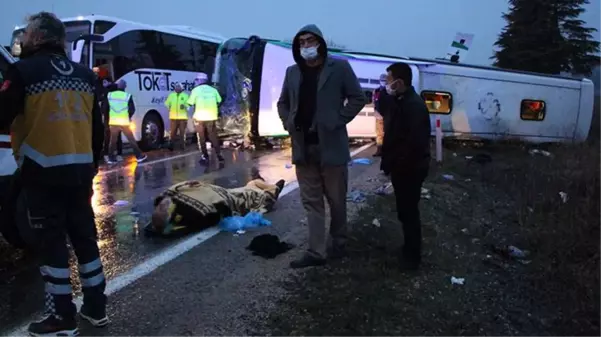 Amasya'da yolcu otobüsü devrildi: 2 kişi hayatını kaybetti, 28 yaralı var