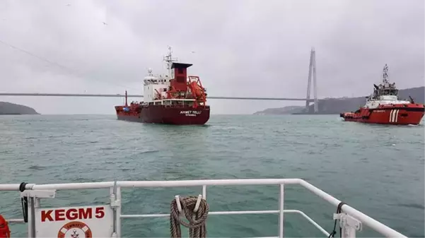 Son Dakika: Tanker arızası nedeniyle trafiğe kapatılan İstanbul Boğazı, çift yönlü olarak açıldı