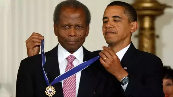 ABD'de Oscar kazanan ilk siyahi aktör Sidney Poitier, 94 yaşında öldü