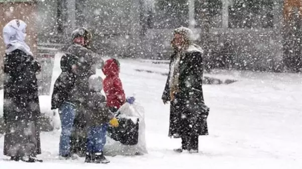 Türkiye kara teslim! Okulların tatil olduğu il sayısı 52'ye yükseldi