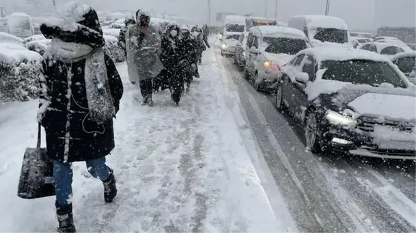 İstanbul'u esir alan kar yağışı geri dönüyor! Megakent 14 Şubat'ta 