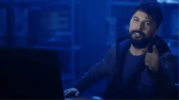 Tarkan'ın çok konuşulan yeni şarkısı Geççek, YouTube'da trend listesinin zirvesine yerleşti