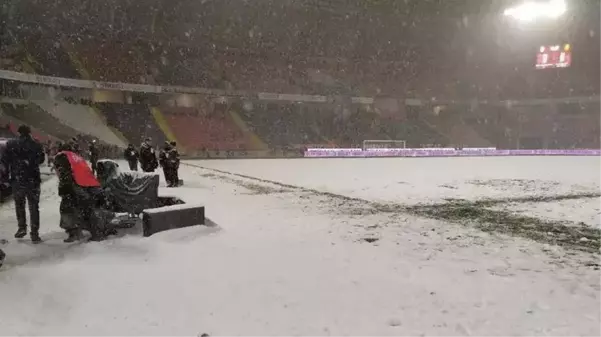 Antalyaspor, Başakşehir maçının ertelenmesi için TFF'ye başvurdu: İstanbul'a gelemiyoruz