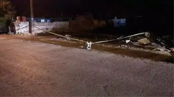 Felaketin eşiğinden dönüldü! Çocukların az daha kazmayla vuracağı nesne bomba çıktı