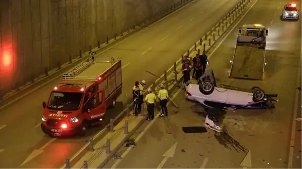 10 metre yükseklikten alt geçide düşen otomobildeki 3 kişi yaralandı