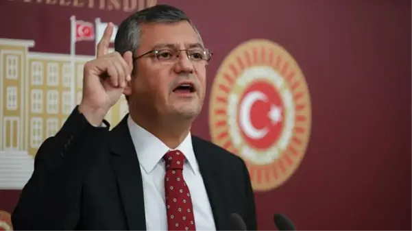 CHP'li Özgür Özel'den soyadına 