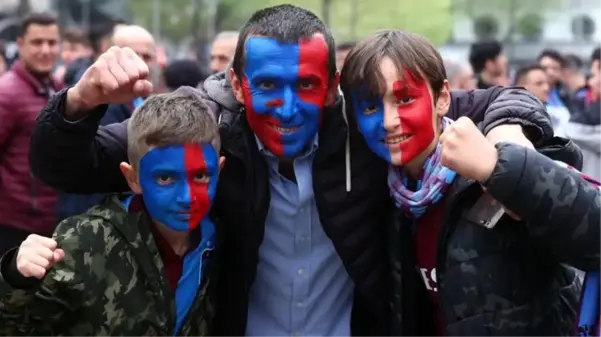 Trabzon'daki şampiyonluk kutlamaları başladı! Hoparlörlerden 