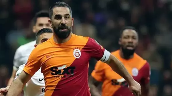 Arda Turan, yılın en sevilen ve örnek alınan futbolcusu oldu! Sosyal medyada kıyamet koptu