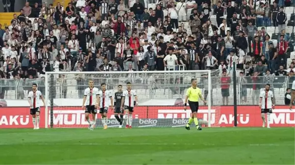 Dolmabahçe'de sürpriz konuk! Beşiktaş'ın transfer listesindeki yıldız tribünde yerini aldı