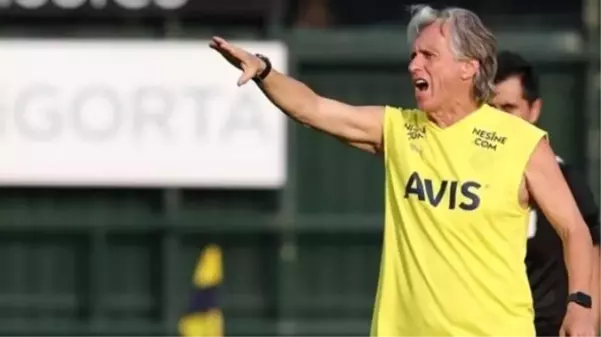 Jorge Jesus'u hazırlık maçında çılgına çevirdi! Fenerbahçe'de ilk yolcu Luiz Gustavo