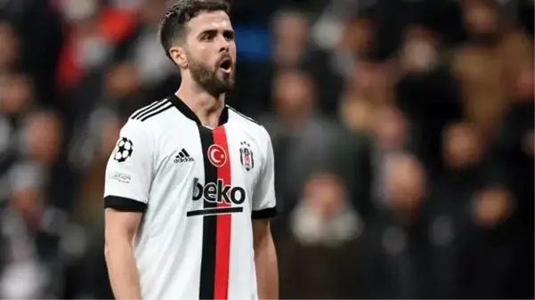 Süper Lig devinden Miralem Pjanic bombası! Beşiktaş'tan ayrılan yıldız İstanbul'a geri dönüyor