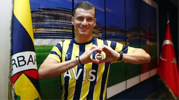 Fenerbahçe'nin yeni transferi Ezgjan Alioski'nin ismi olay oldu! Kulüp paylaştığı videoyla tartışmaları bitirdi