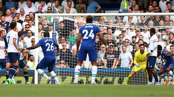 Yaşanan olayların damga vurduğu Londra derbisinde, Chelsea ile Tottenham yenişemedi