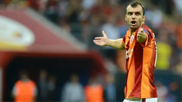 Eski Galatasaraylı Goran Pandev, 39 yaşında futbolculuk kariyerini noktaladı