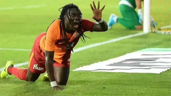 Galatasaray'ın Gomis'li reklam paylaşımına tepkiler çığ gibi: Ne demek oluyor bu!