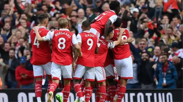 Londra debisi nefes kesti! Tottenham'ı 3 golle geçen Arsenal, Premier Lig'de liderliği korudu