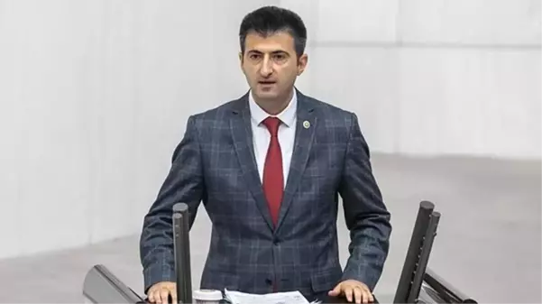 AK Parti'ye katılan Mehmet Ali Çelebi, tepkiler karşısında sessizliğini bozdu: Haklı çıkmazsam, siyaseti bırakacağıma söz veriyorum