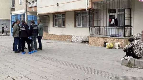 Annesinin yanında uyuduğu esnada yataktan düşen 6 aylık bebek hayatını kaybetti