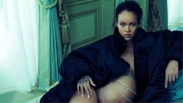 Ne yüzünü gördük, ne adını duyduk! Rihanna bebeği ile ilgili ilk kez konuştu