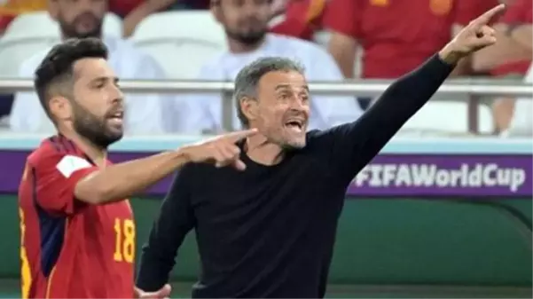 İspanya Milli Takımı'nın hocası Luis Enrique'den futbolcularına çarpıcı cinsel ilişki tavsiyesi