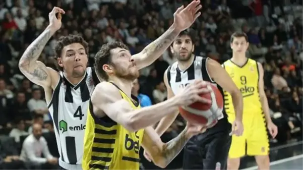 Potada derbi Fenerbahçe'nin! Yenilmezlik serisine Beşiktaş da son veremedi