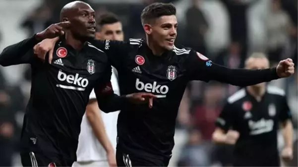 Yeni doğan çocuğu yaşam savaşı veriyor! Beşiktaşlı yıldızın son hali yürekleri parçaladı