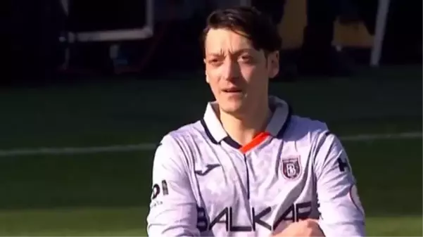 Dünya yıldızı ne halde! Mesut Özil'i izleyen herkes aynı yorumu yaptı