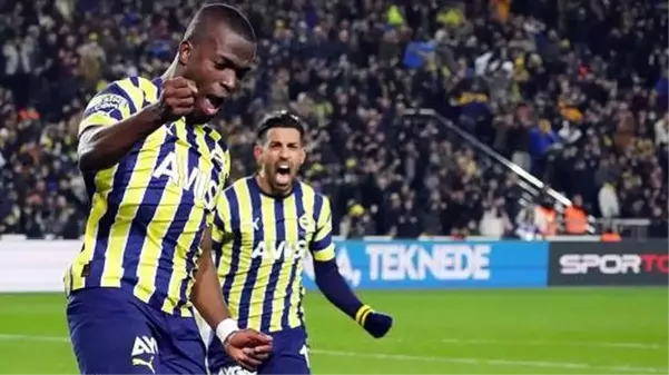 Kasımpaşa maçı sonrası Valencia'yı küvette paylaşan Fenerbahçe, sosyal medyayı yıktı