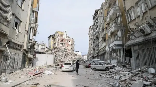 Kahramanmaraş ve Adıyaman'da art arda iki korkutan artçı sarsıntı meydana geldi