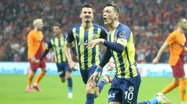 Mesut Özil futbolu bıraktı mı, neden? Mesut Özil hangi takımda?