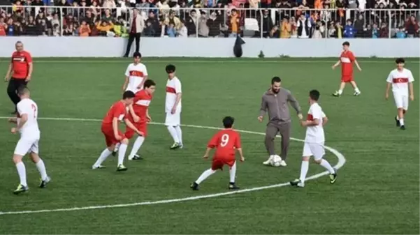 Yükselen Anadolu sahaya çıkıyor! Futbol dünyasının yıldızları afetzede çocuklarla aynı formayı giyecek