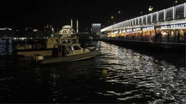 Galata Köprüsü'nden denize atlayan kişi boğuldu