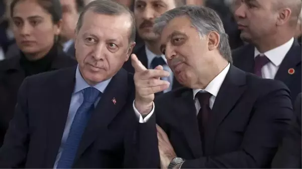 Abdullah Gül, seçimden zaferle ayrılan Cumhurbaşkanı Erdoğan'ı tebrik etti