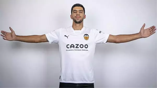 Cenk Özkacar, Valencia ile 5 yıllık sözleşme imzaladı