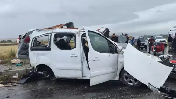 Feci kazada bilanço arttı! Baba ve 2 oğlu hayatını kaybetti