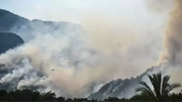 Son Dakika! Bakan Yumaklı: Antalya Kemer hariç diğer bölgelerdeki yangınlar kontrol altına alındı