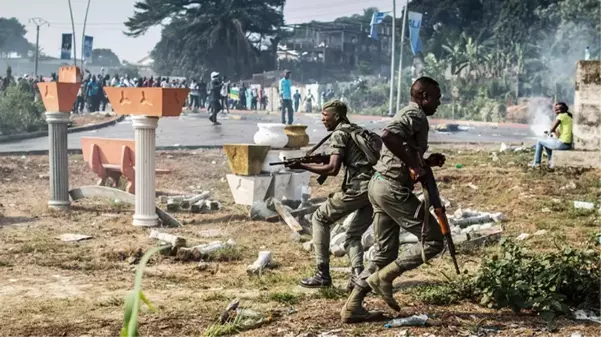 Gabon'daki darbenin ardından Kamerun ve Ruanda, ordu saflarında değişikliğe gitti