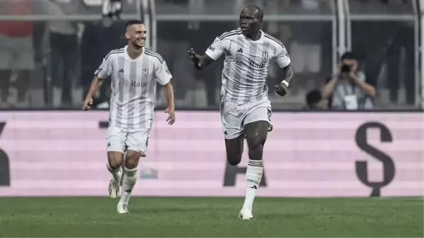 Son Dakika: Beşiktaş, play-off turunda Dinamo Kiev'i eleyerek Konferans Ligi'nde adını gruplara yazdırdı