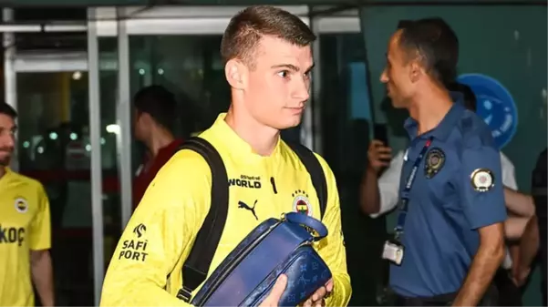 Fenerbahçe'nin yeni transferi Dominik Livakovic, yılın kalecisi ödülüne aday gösterildi