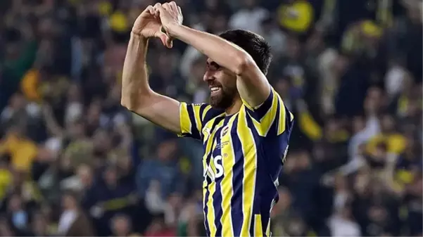 Fenerbahçe, yıldız futbolcuları TFF'ye bildirmedi! Hiçbir maçta forma giyemeyecekler